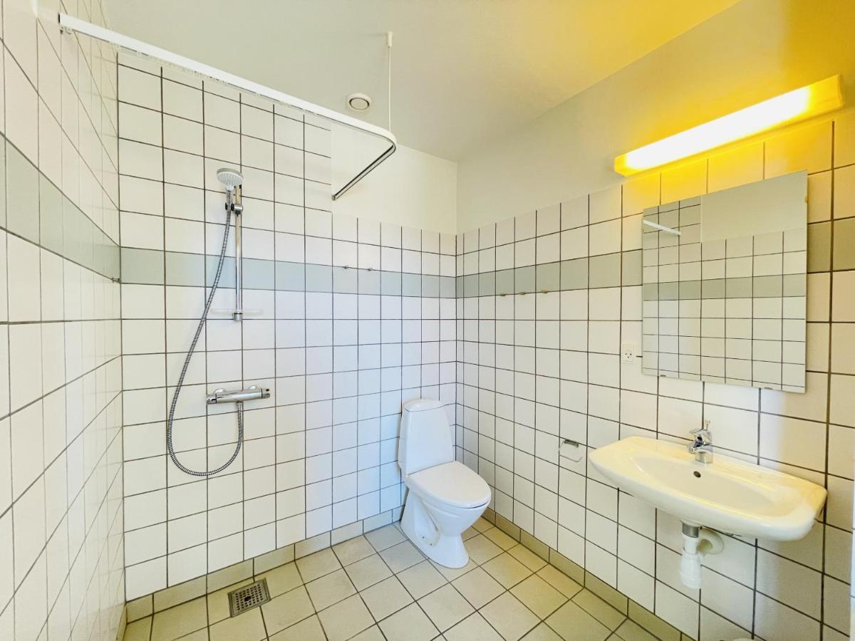 Aday - Blue Light Suite Apartment In The Center Of イェリング エクステリア 写真